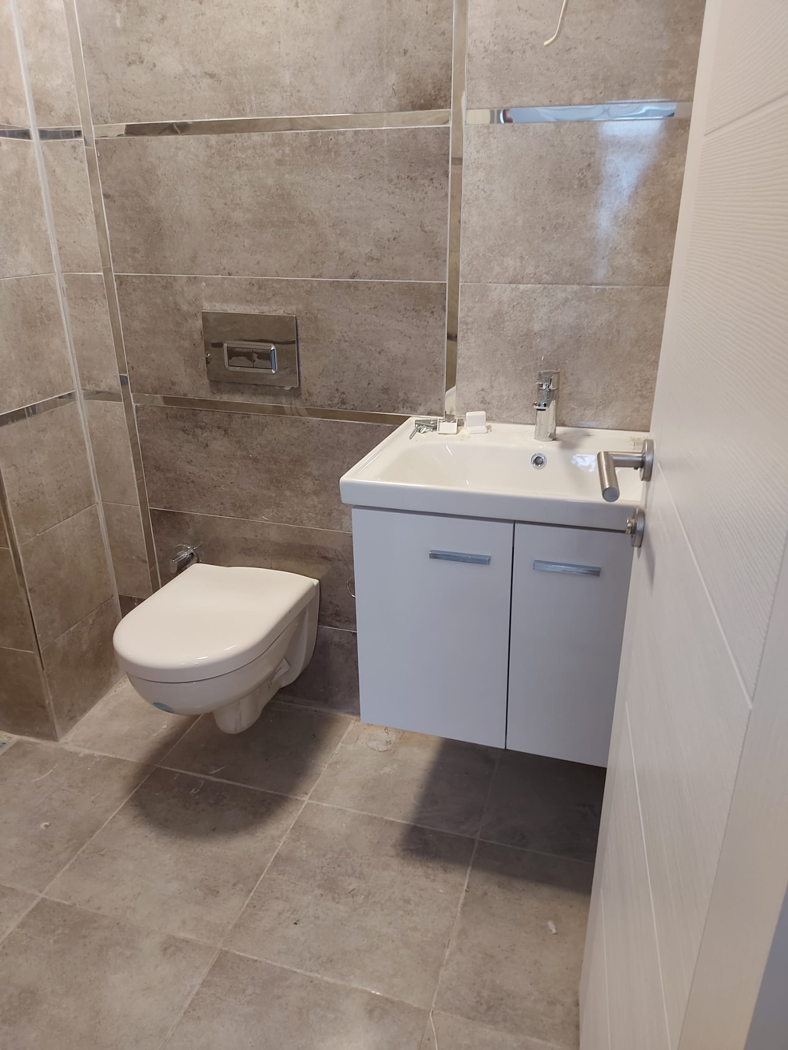 Yer Süpürgesi ve Sifon Hattı Temizliği